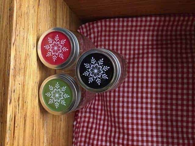 Snowflake lids for regular mouth Mason jars